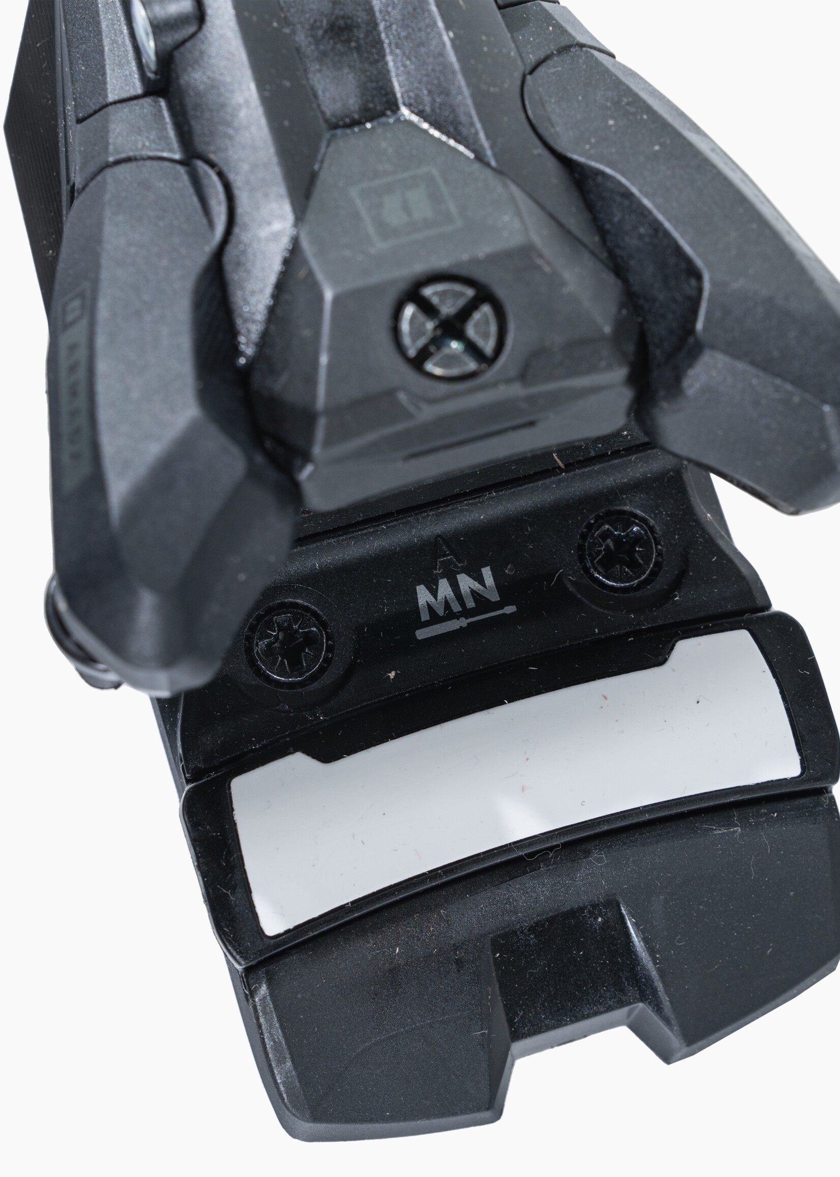 Armada Armada N Strive 16 MN