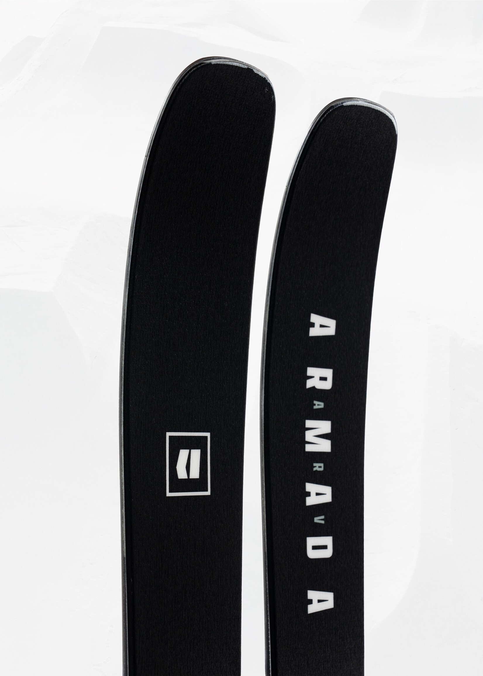 Armada 26 Armada ARV 100