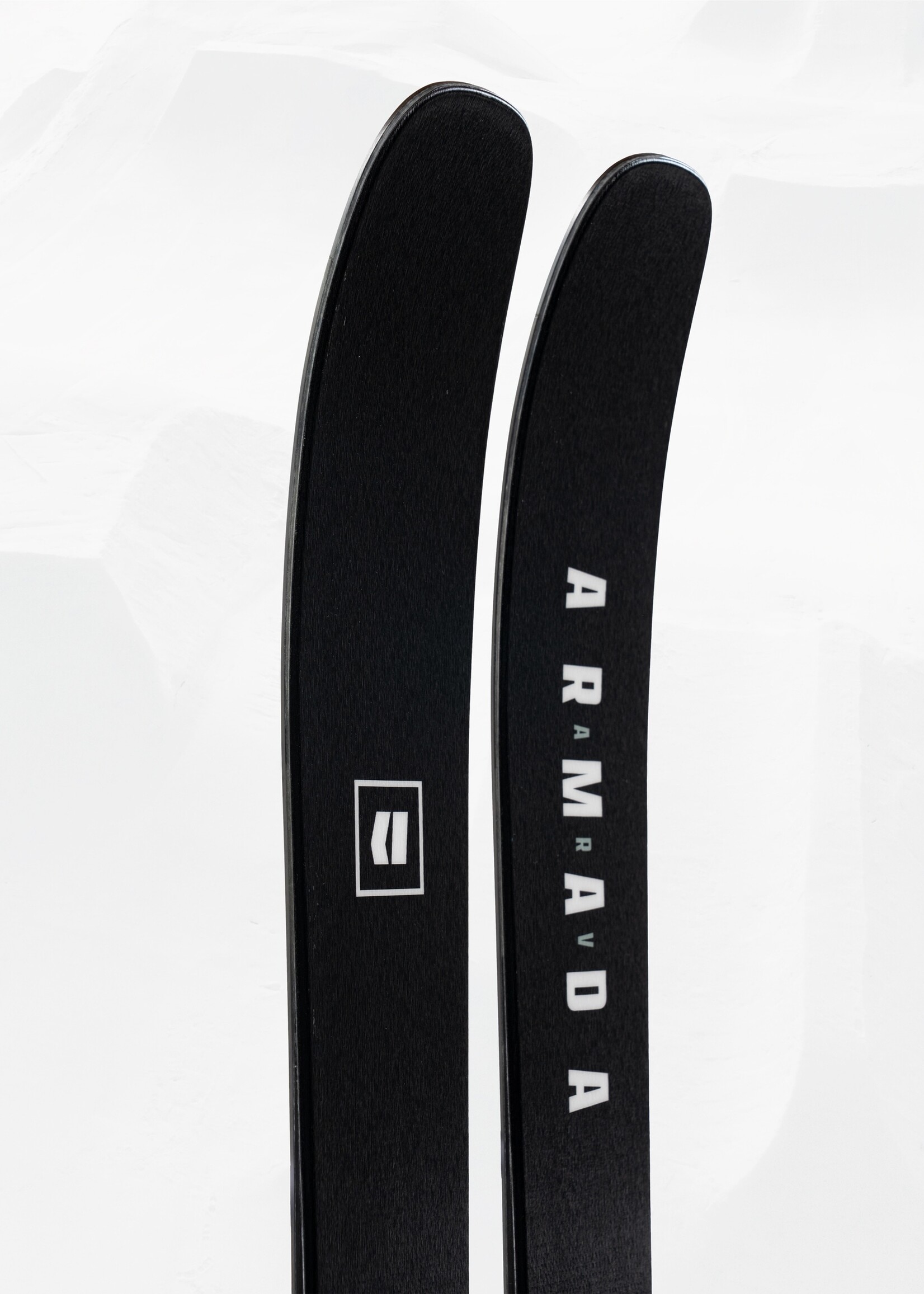 Armada 26 Armada ARV 94