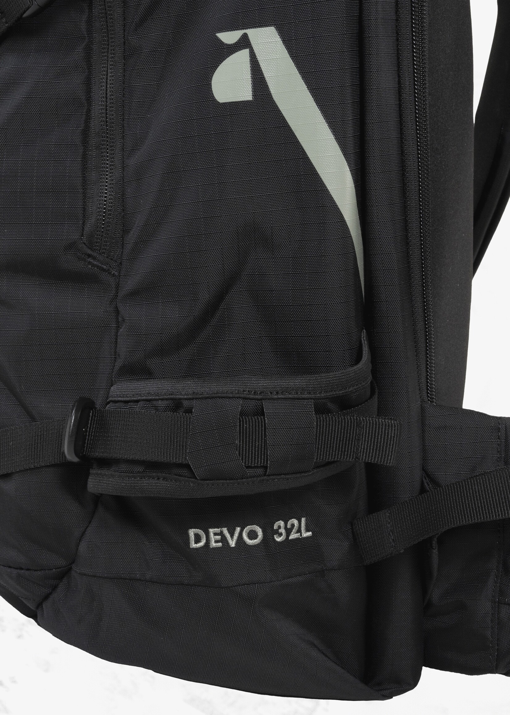 Armada Armada Devo 32L Backpack - Black