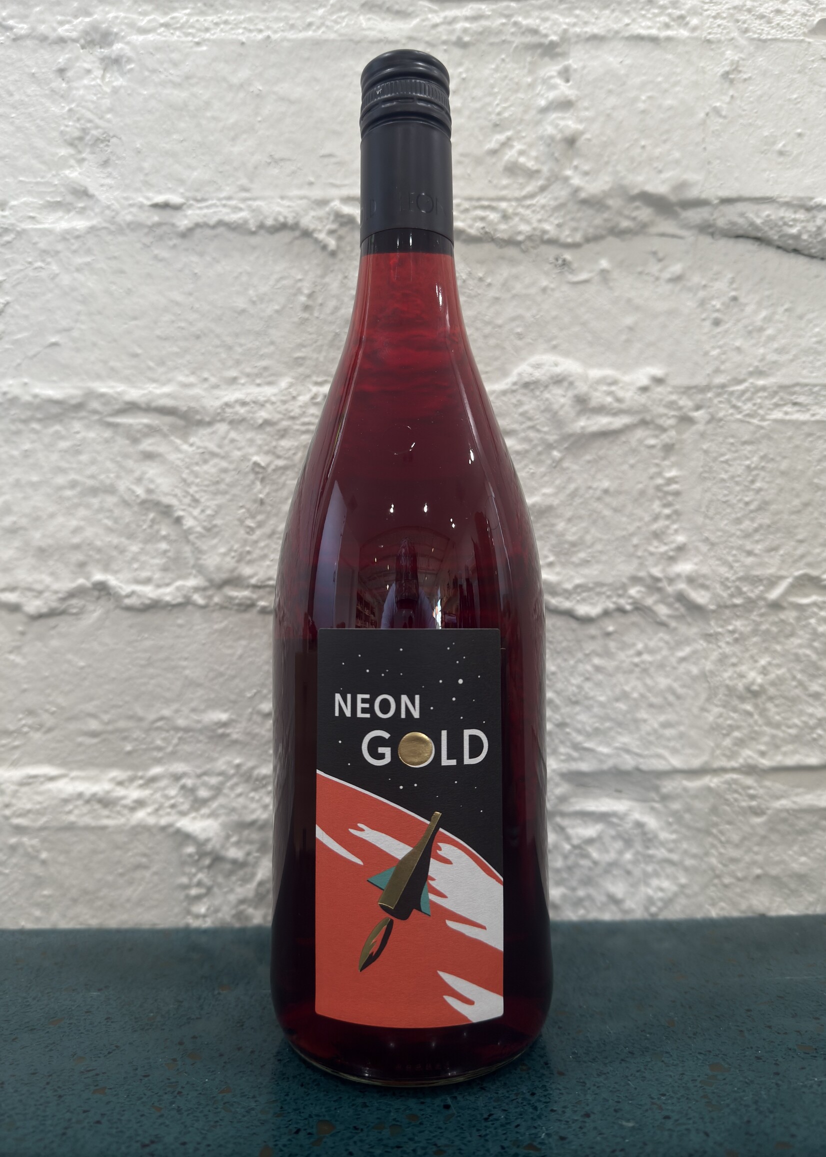 Leon Gold "Neon Gold" Red 1L