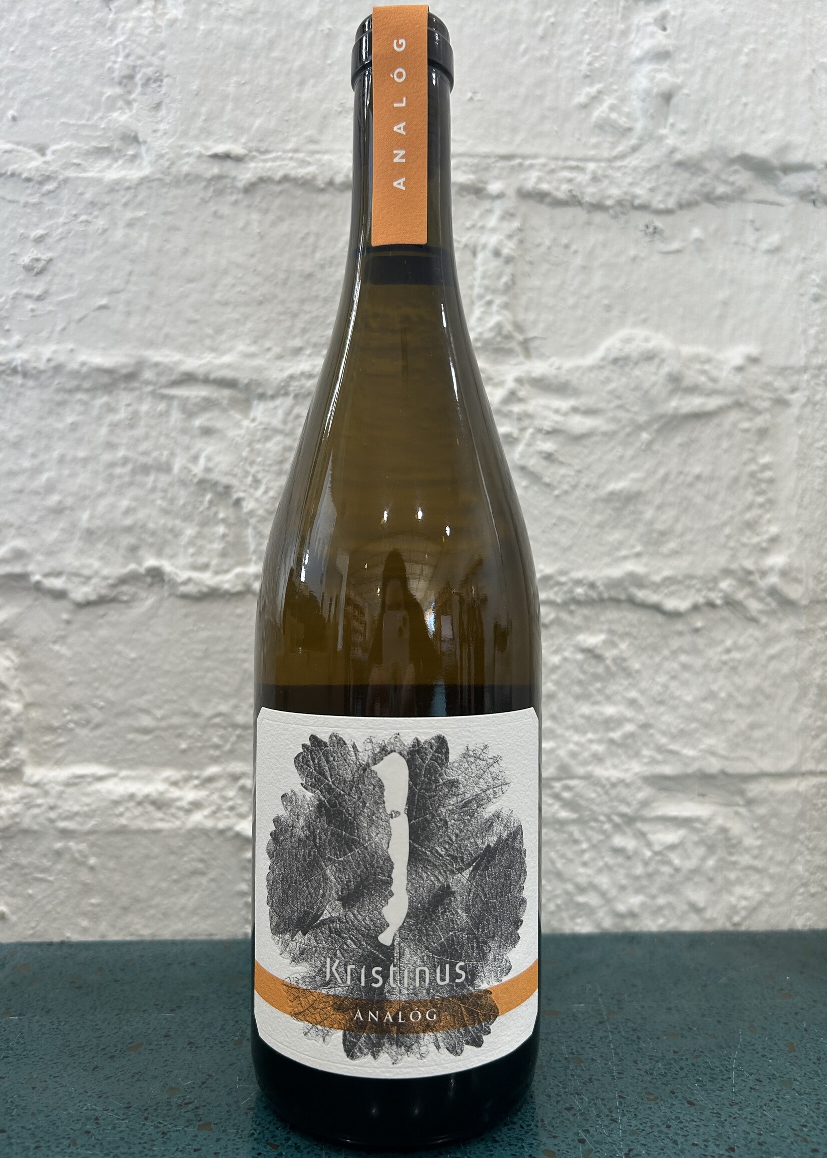Kristinus 'Analog' Balatonboglár White Blend