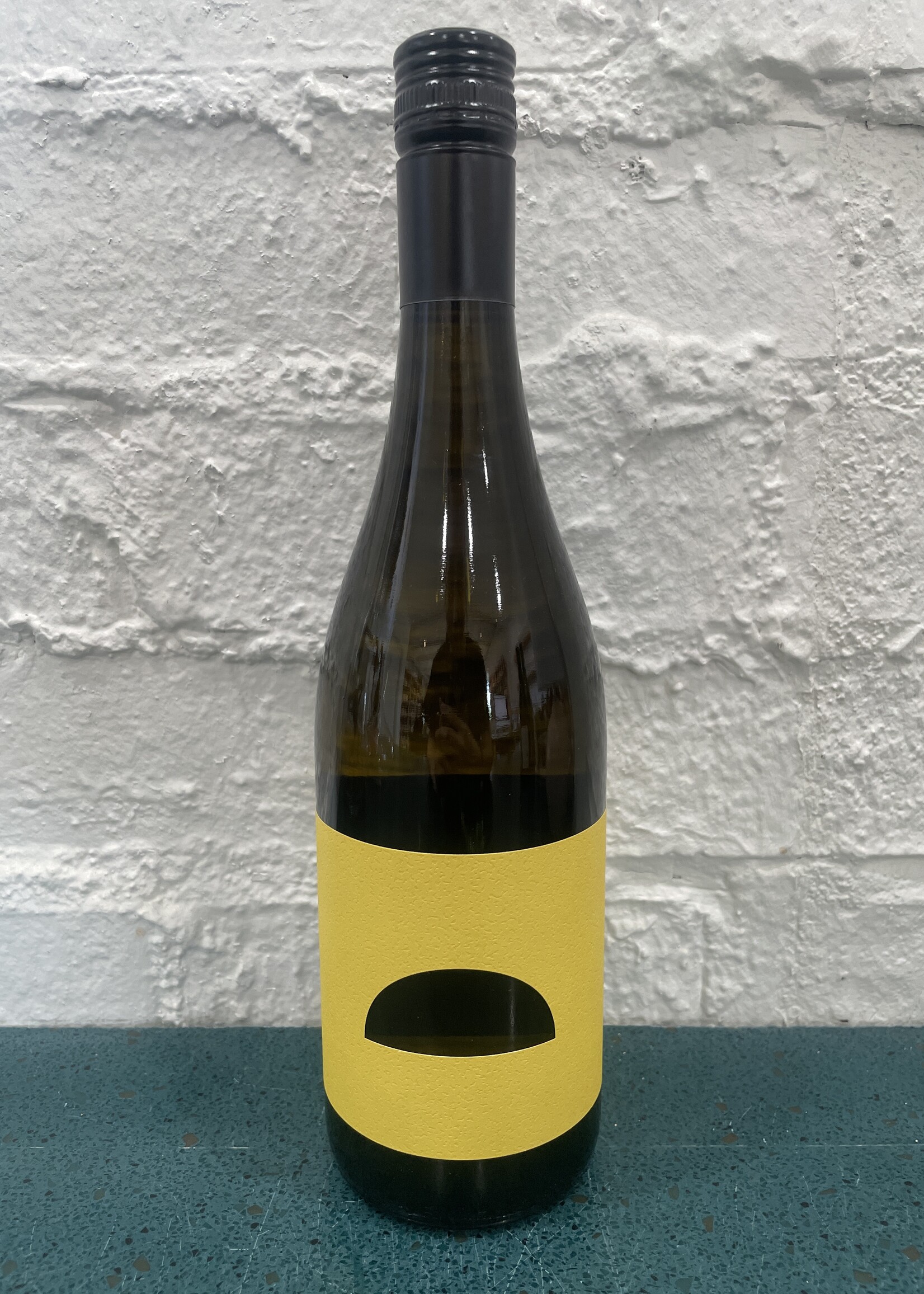 vinum VK Skrlet White Wine