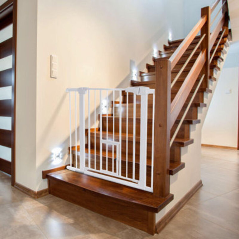 30 Tall Auto Close Walk Thru Safety Gate with Pet Door