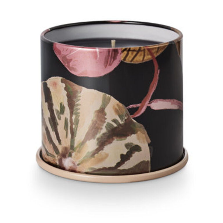ILLUME Noble Holiday Collection Candle