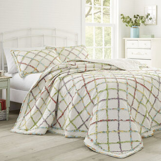 Laura Ashley Ruffle Garden Cotton Quilt