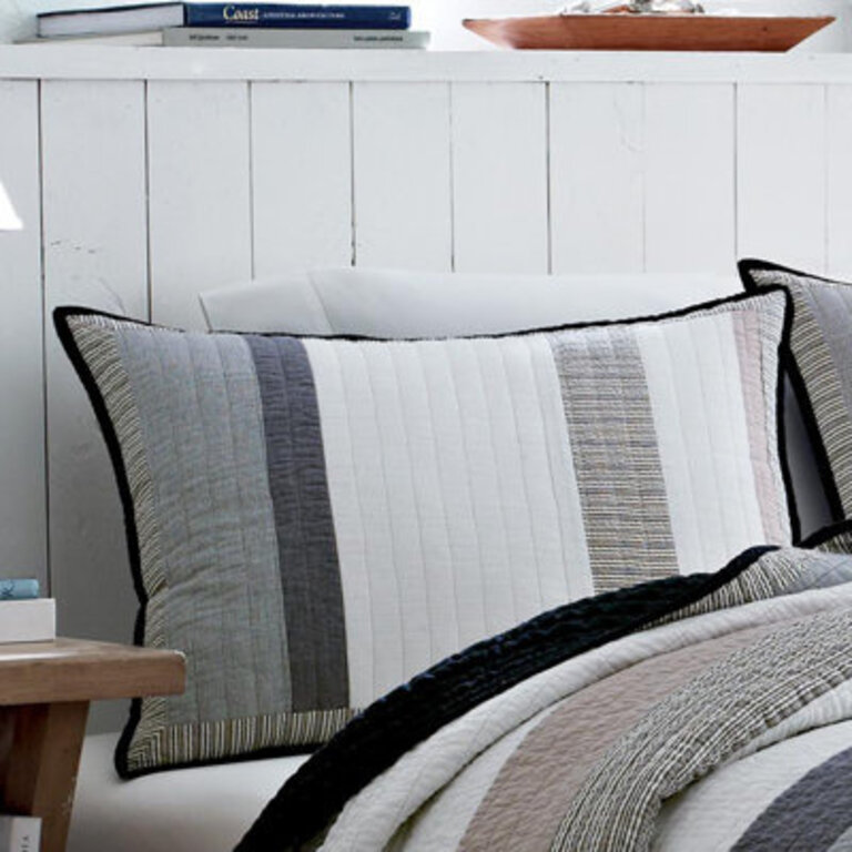 Nautica Tideway Quilted Standard Sham