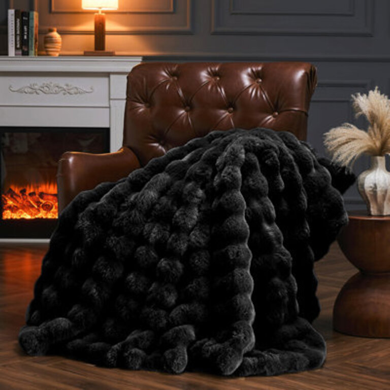 Cozy Warm Luxury Faux Fur Rabbit Throw Blanket Knitted Soft Thick Furry Cute Plush Reversible Blanket for Sofa Living Room Bedroom - Suitable for Winter  Spring  Holiday Gift Ideas