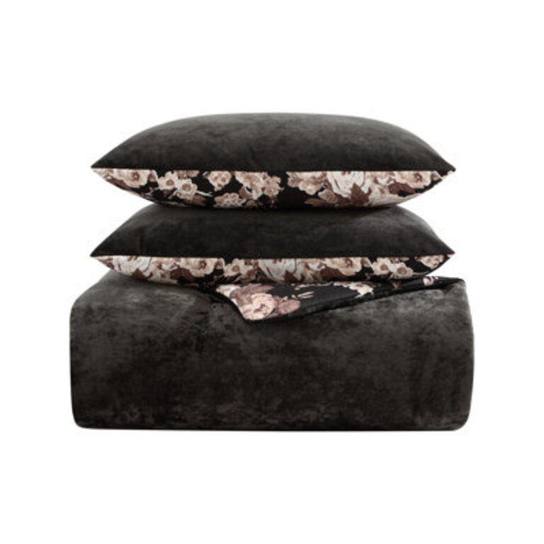 Betsey Johnson Solid Reversible Duvet Cover Set