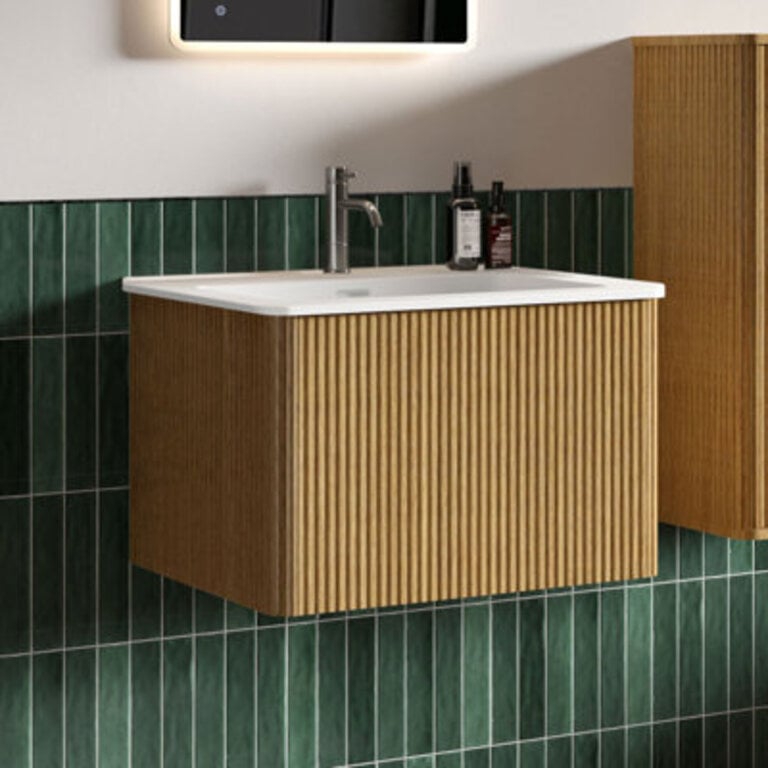 Hannemarie Wall Mounted Single Bathroom Vanity with Top with Overflow Pre-Assembled