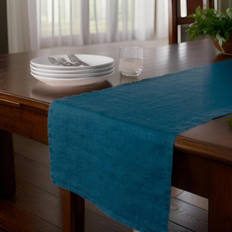Valle Rectangular Linen Table Runner Color: Teal