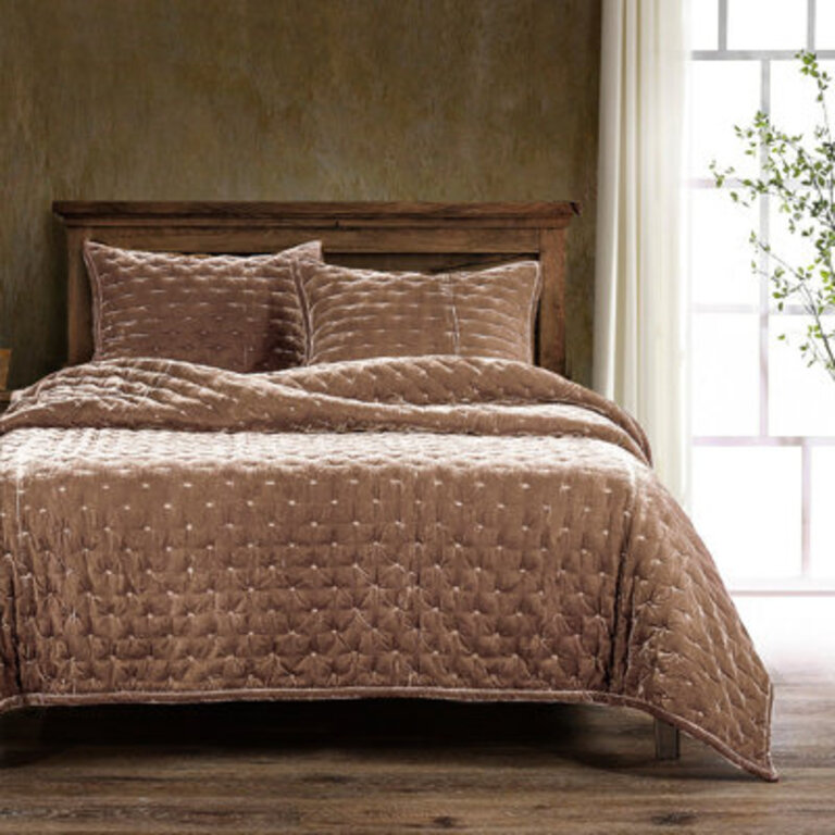 Solid Faux Silk Velvet Romantic Western 3 Piece Queen Quilt Set: Dusty Rose