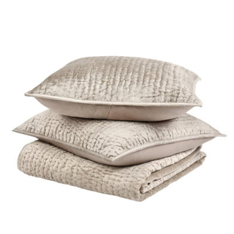 Tasmin Velvet Quilt Size: King Quilt, Color: Pebble Beige