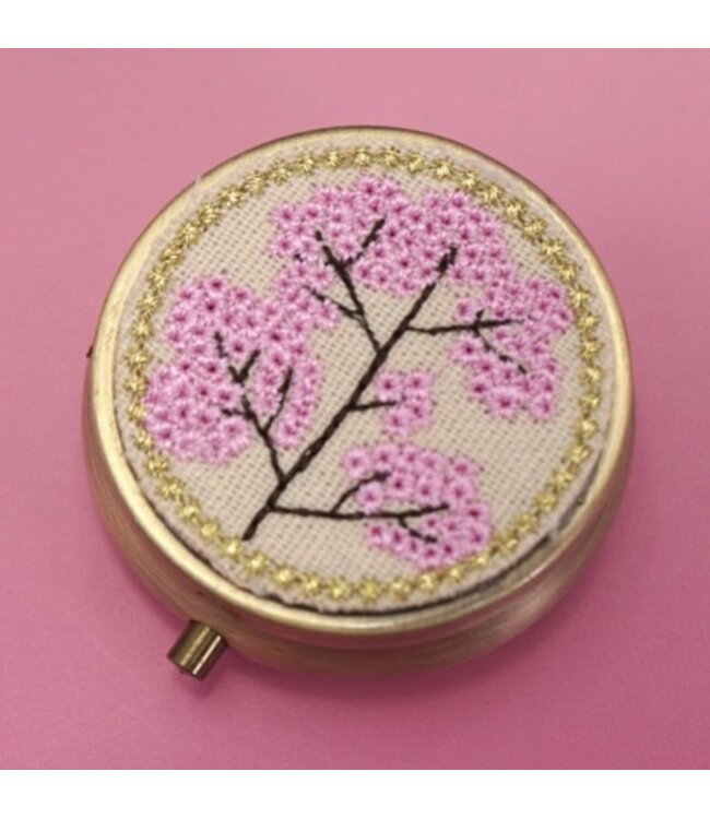 Floral Embroidery Jewelry Organizer
