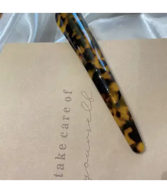 KITSCH Banana Hair Clip