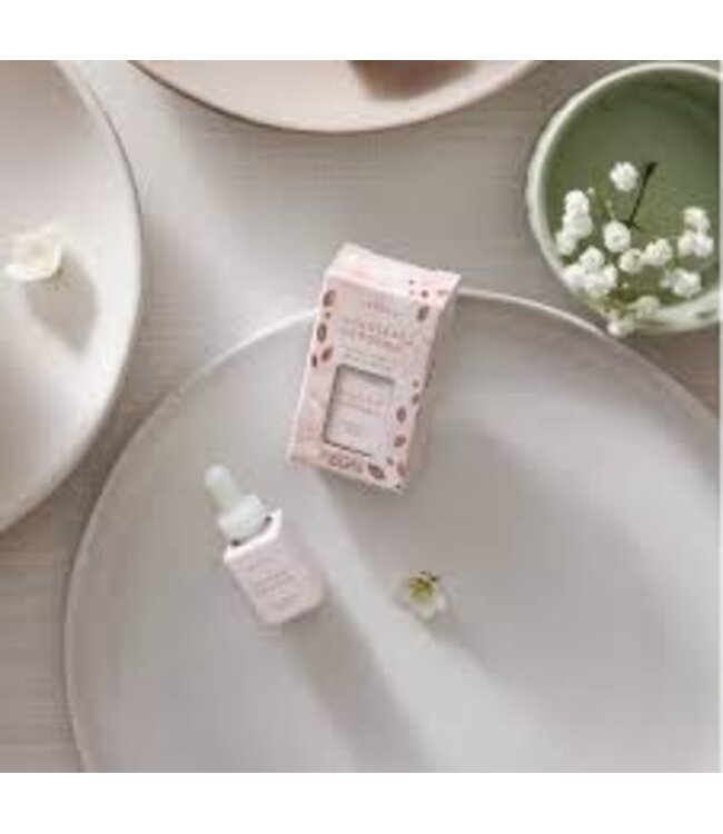 Thymes Goldleaf Gardenia Pura Diffuser Refill