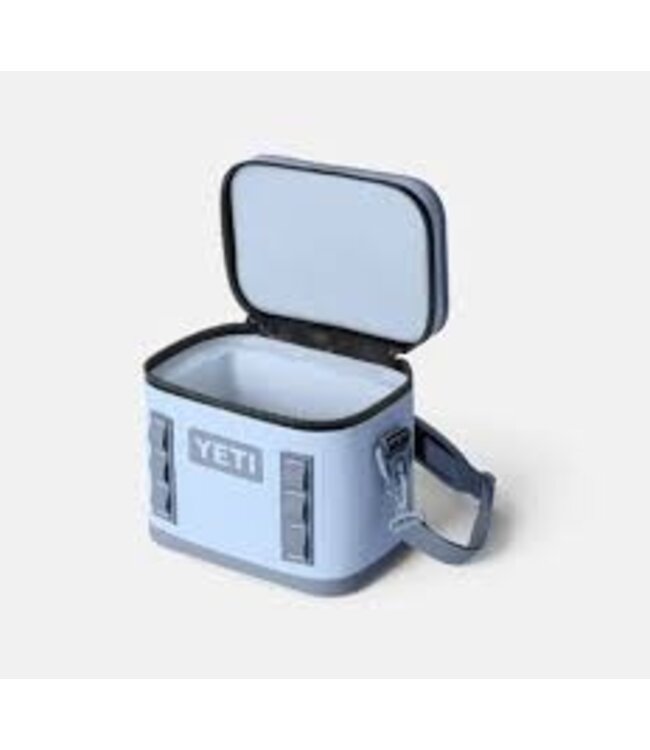YETI Hopper Flip 8