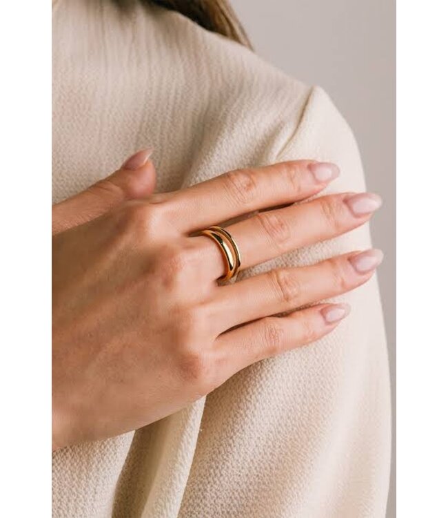 Lover's Tempo Coral Ring Set - Gold - size 6
