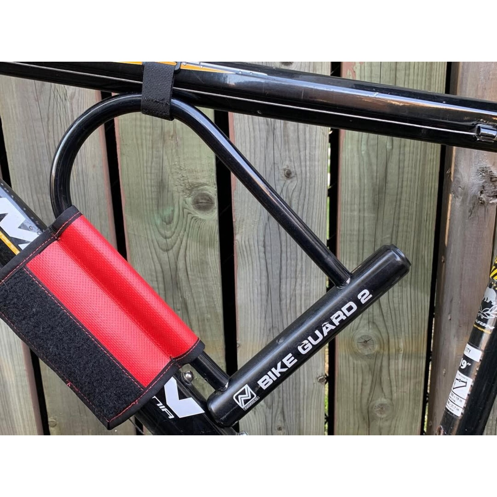 Support à cadenas en U Snakebite