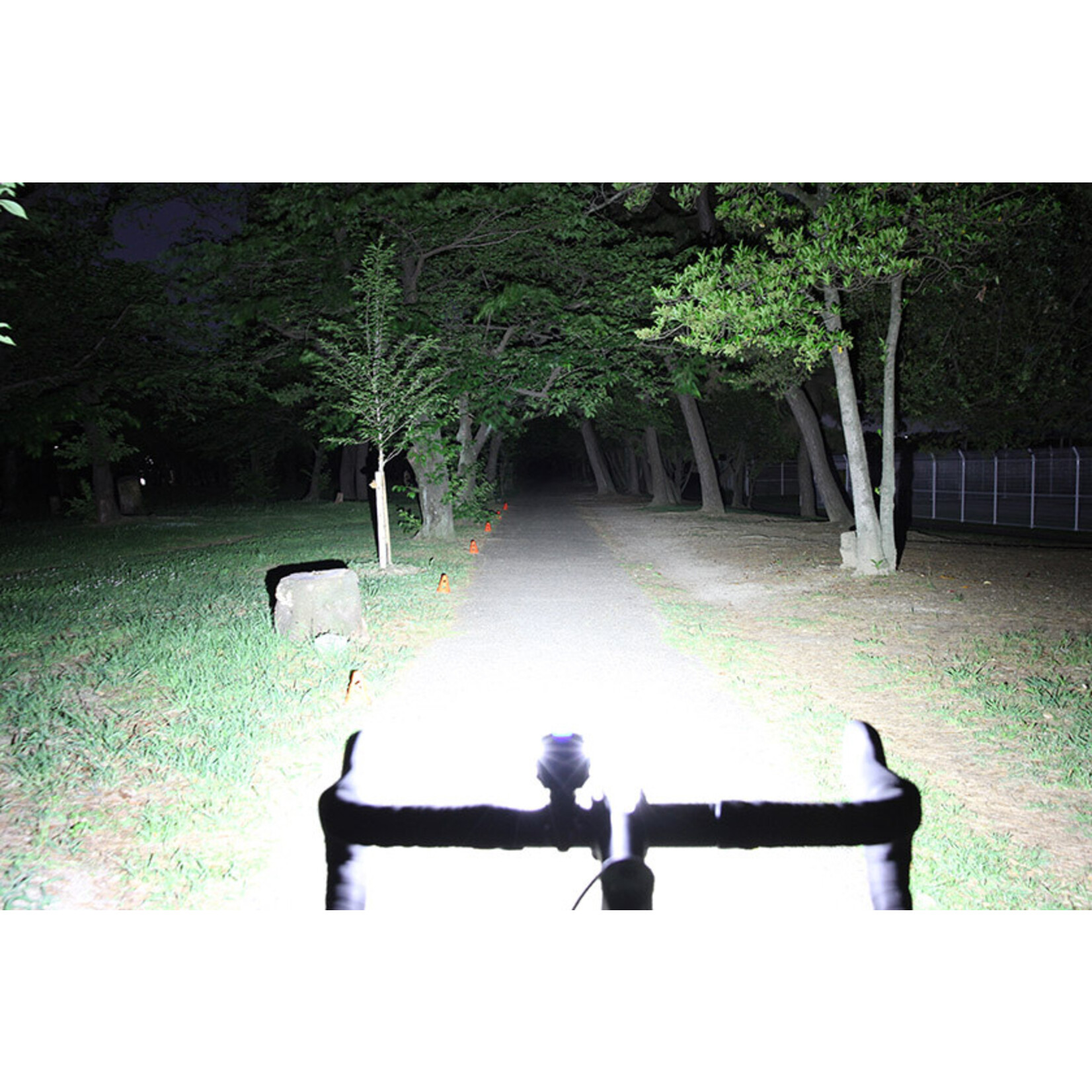 CatEye AMPP2200 headlight