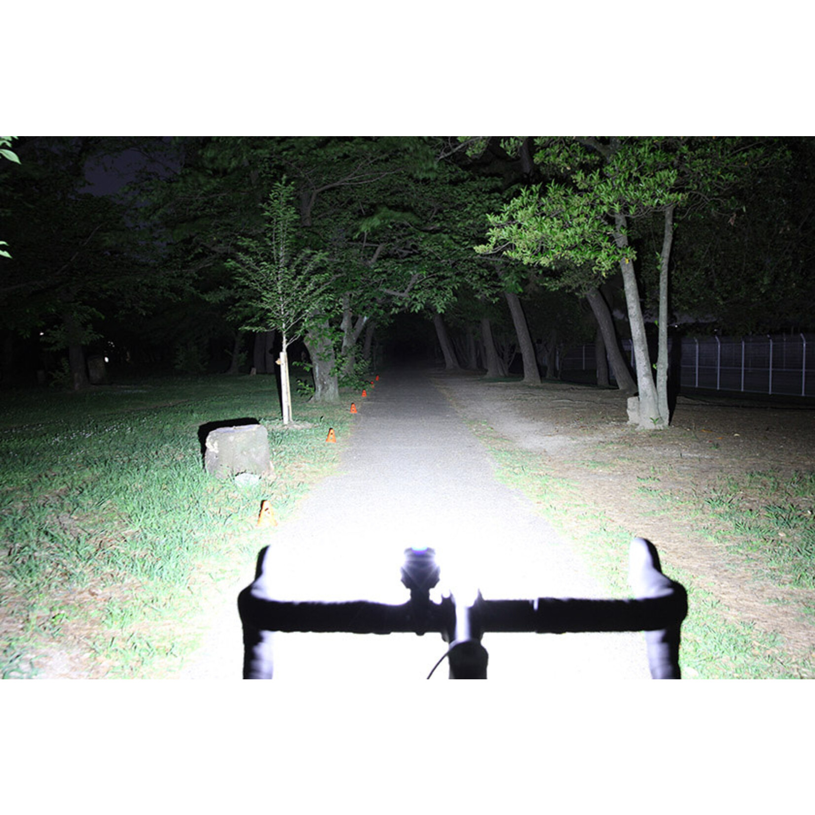 CatEye AMPP1700 headlight