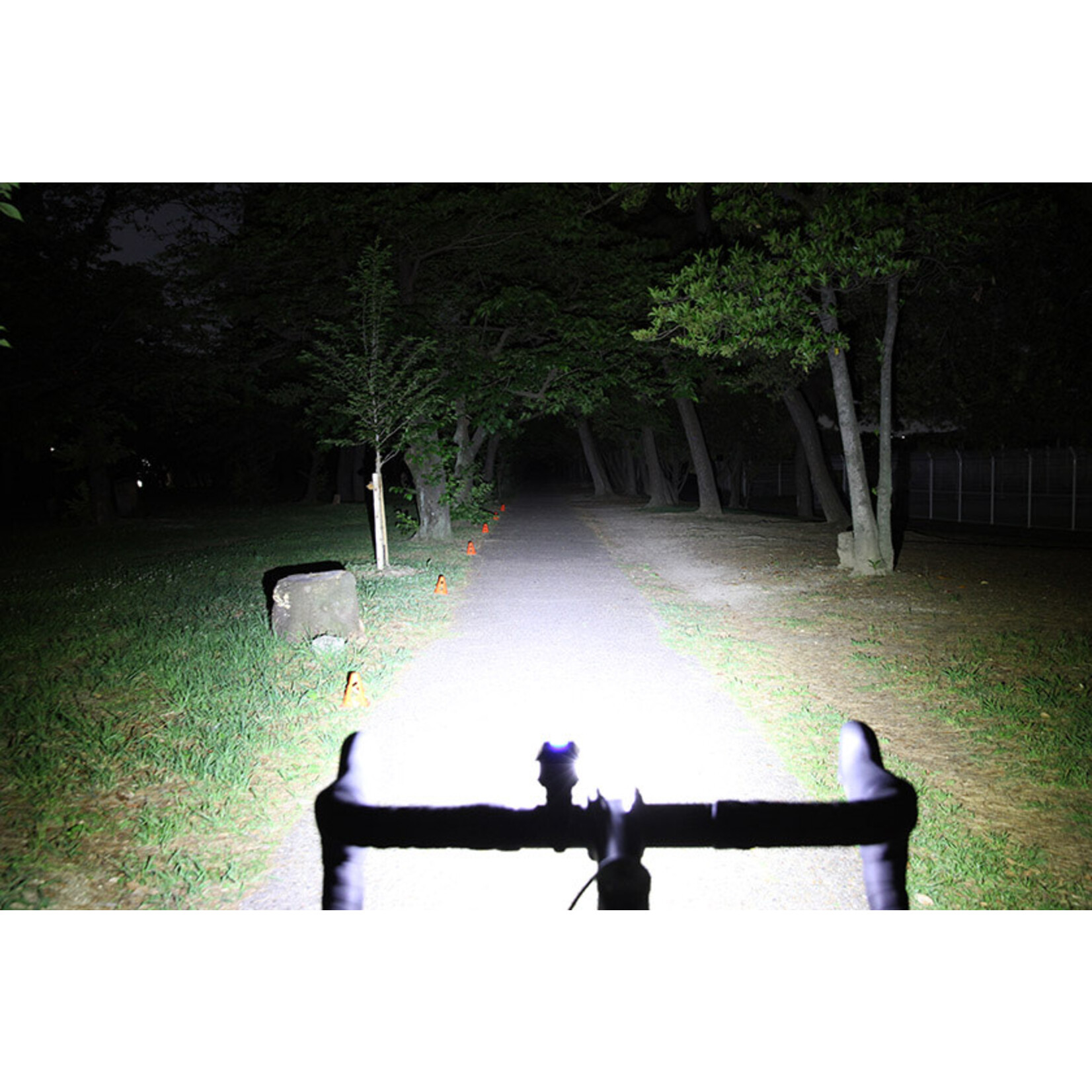 CatEye AMPP900 headlight