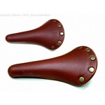 Selle en cuir brun