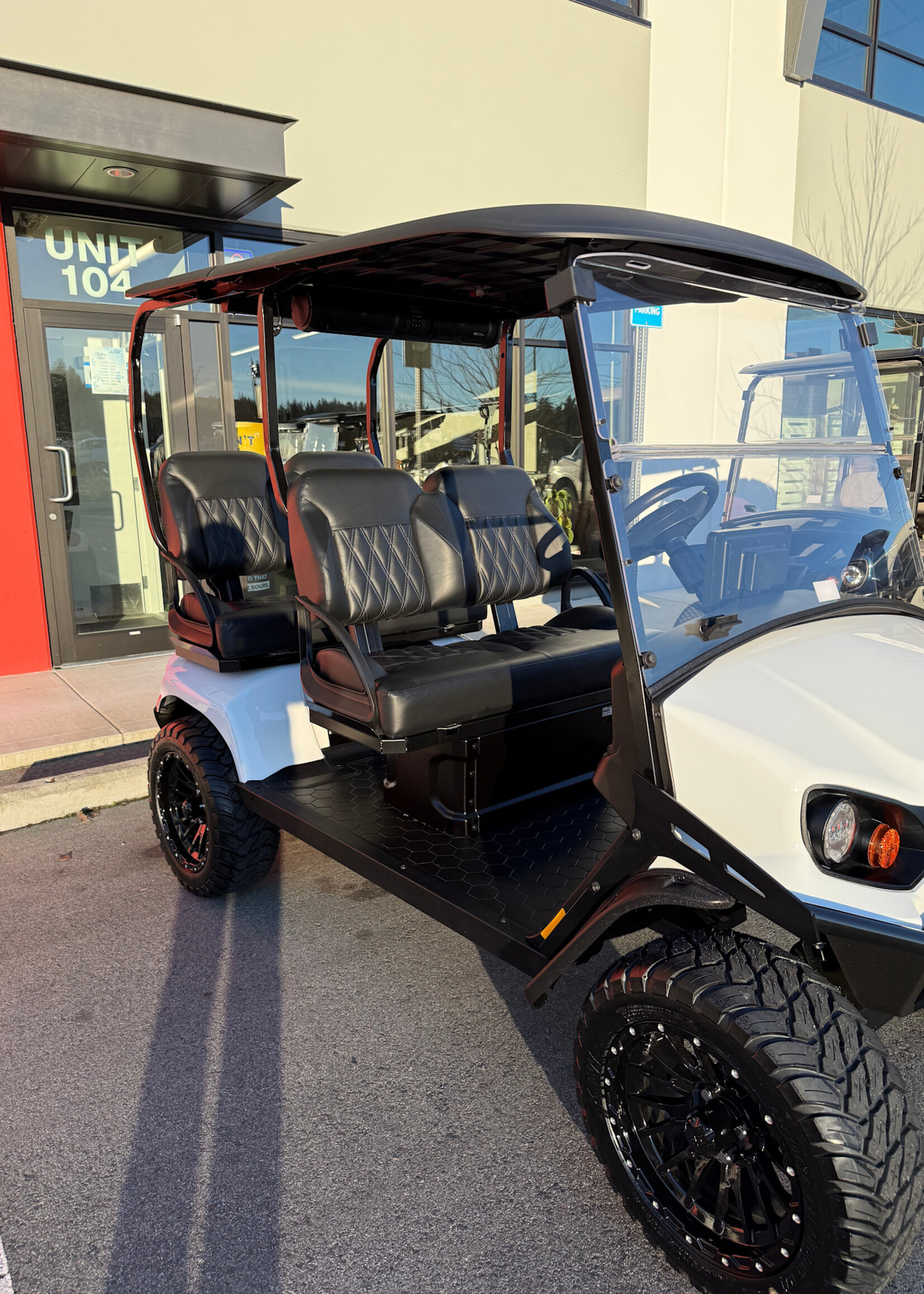 EZGO 2026 EZGO Liberty Lithium White 3671141