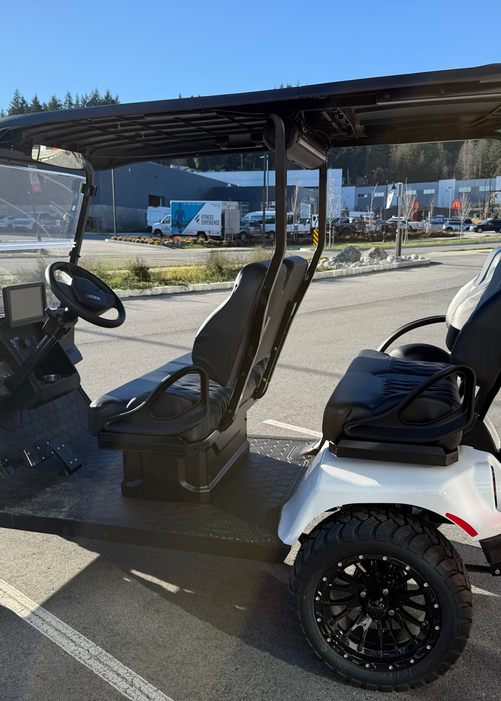 EZGO 2026 EZGO Liberty Lithium White 3671141