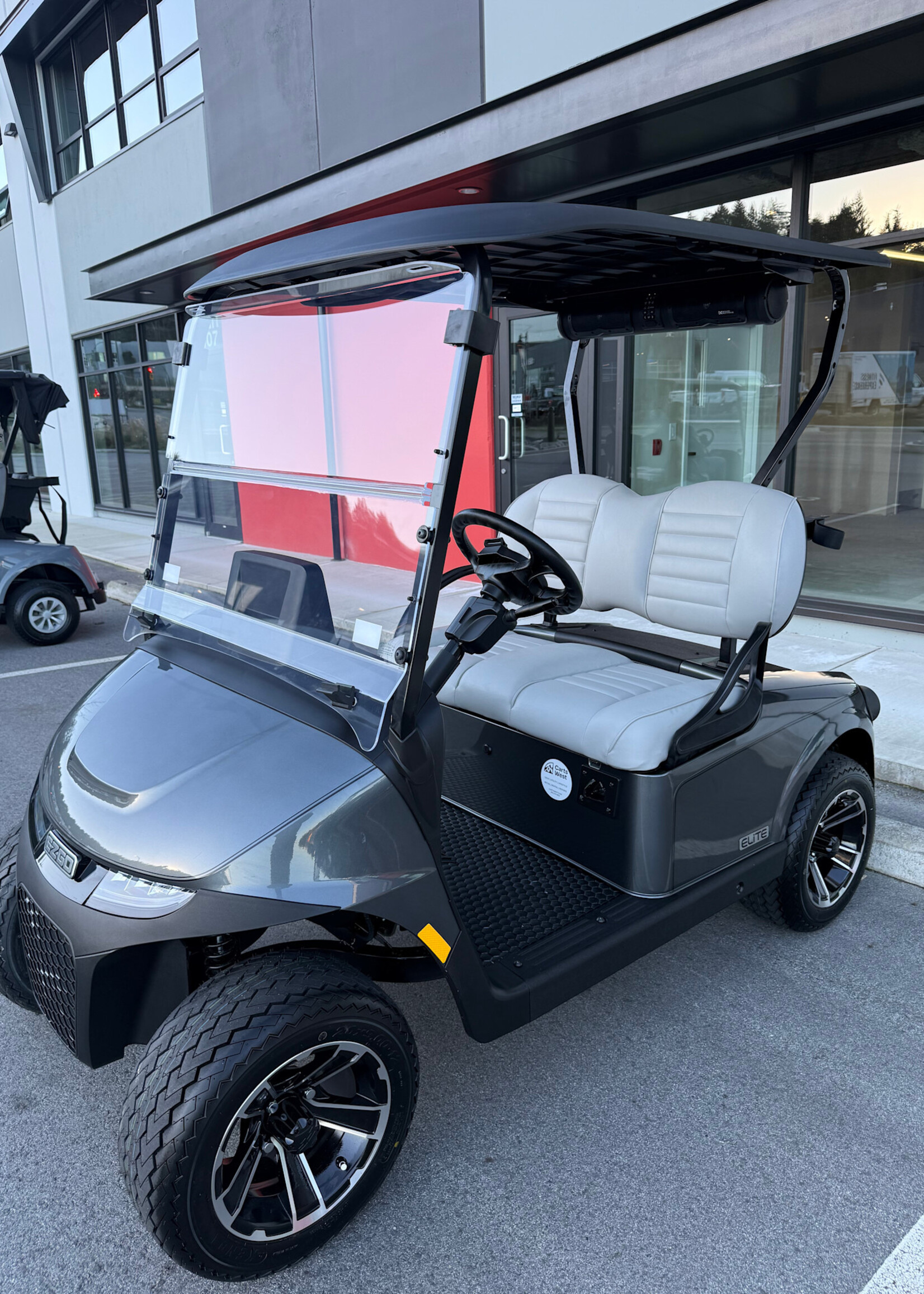 EZGO 2026 EZGO RXV Elite Lithium Charcoal 5953590