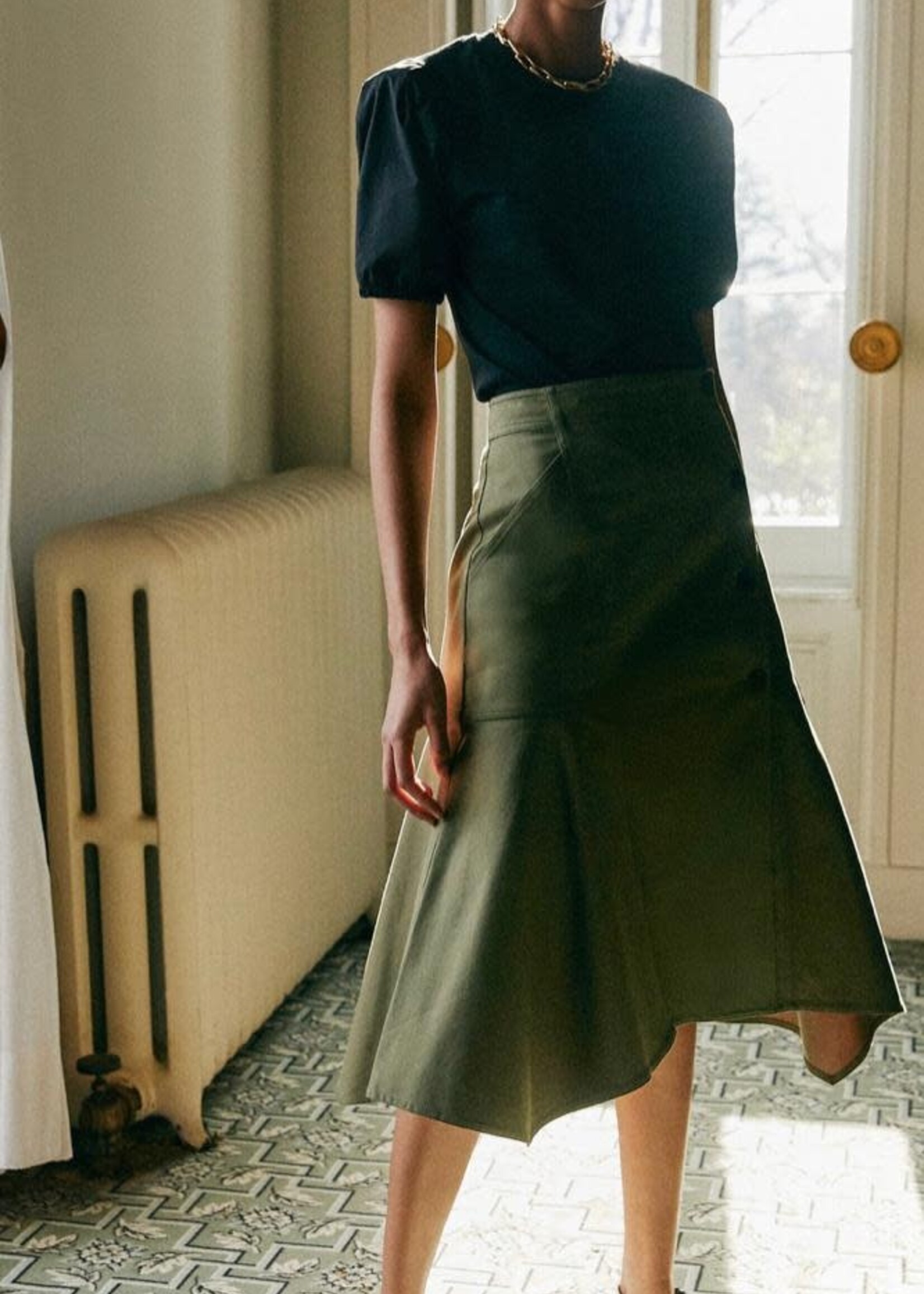 DER DER FALDA NADIA FULL