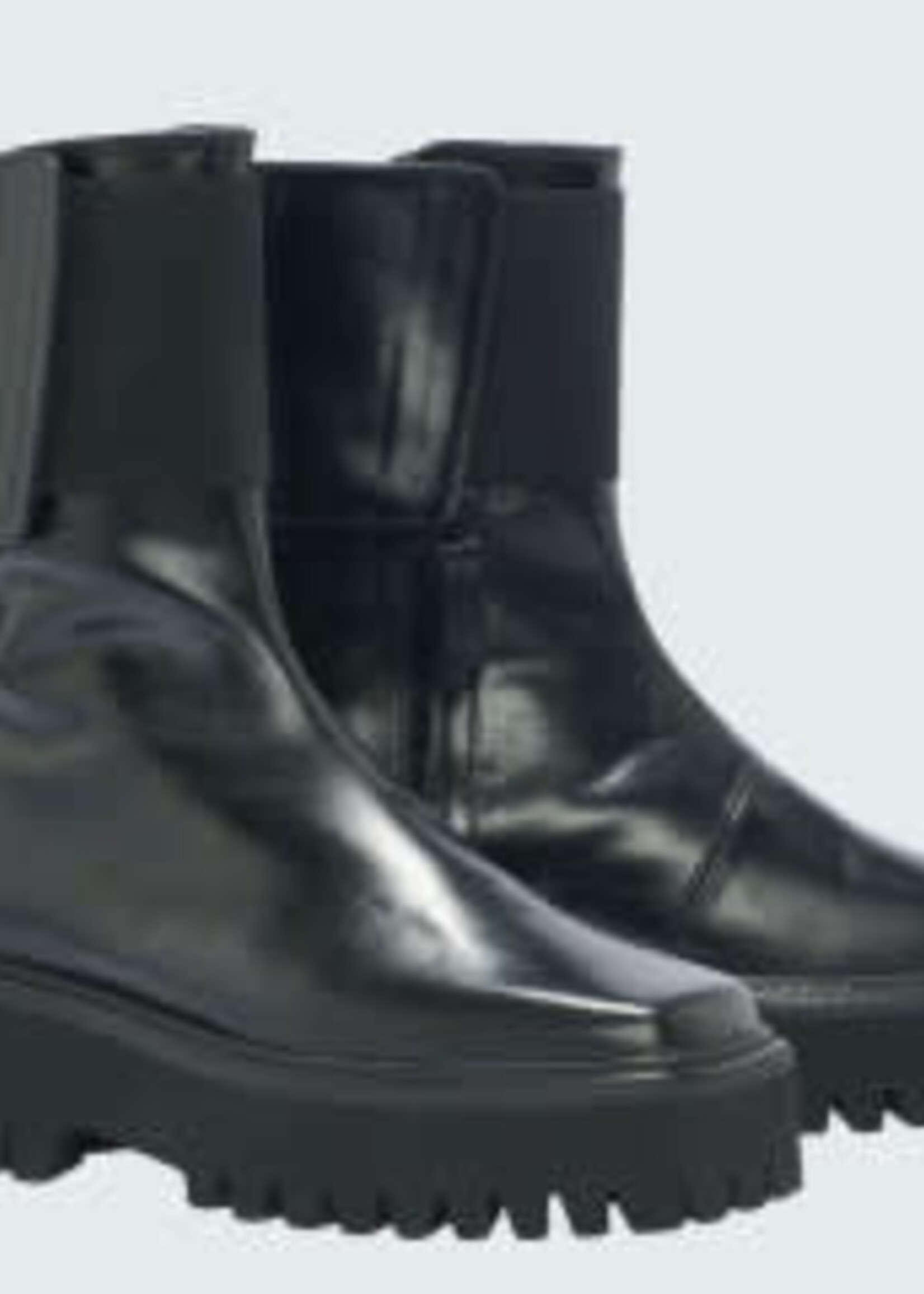 SCH SCH BOTA BOXING MOVE