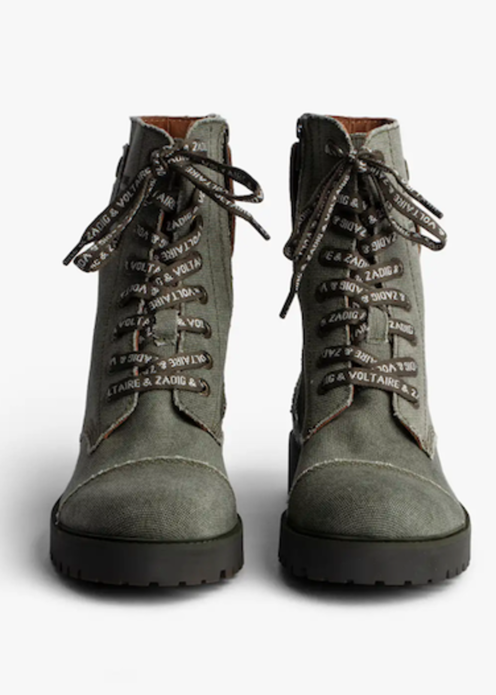 ZAD ZAD BOTA JOE CANVAS