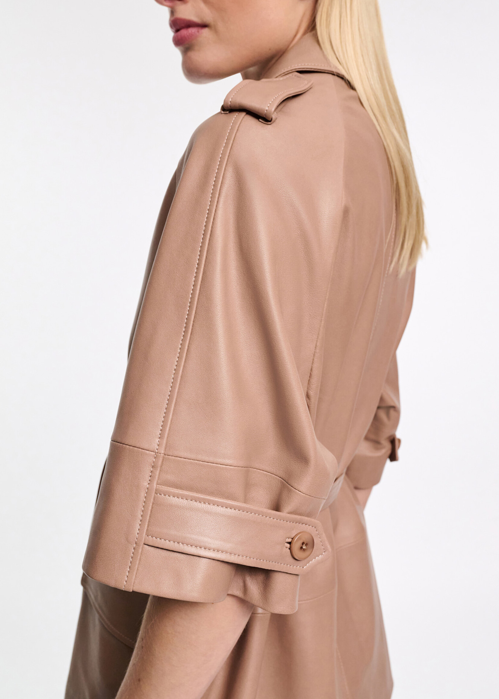 SCH SCH SACO SLEEK STATEMENT TAN