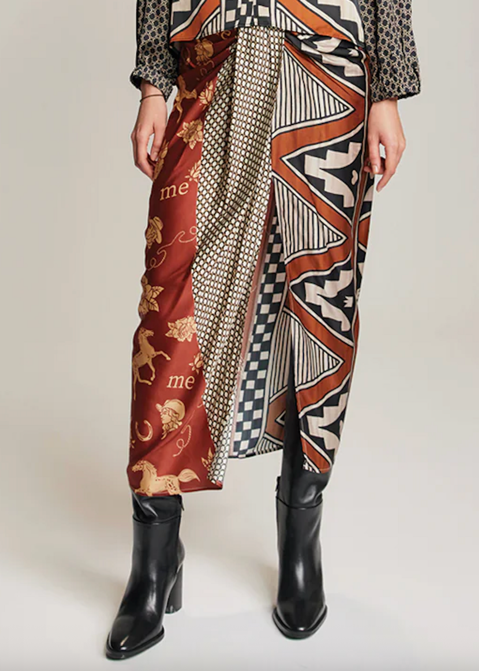 ME ME FALDA LUNA TIE