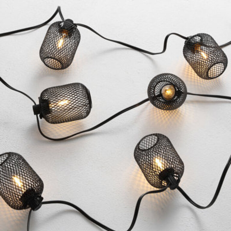 Wally Outdoor 10 - Bulb 120'' Plug-in String Light