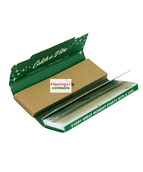 VIBES Organic Hemp 1 1/4" Papers w/Tips (Green)