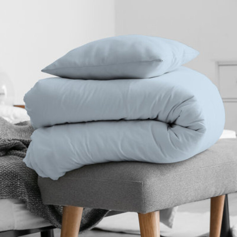 GAIAM Relax 300 Thread-Count TENCEL Soft Reversible Comforter