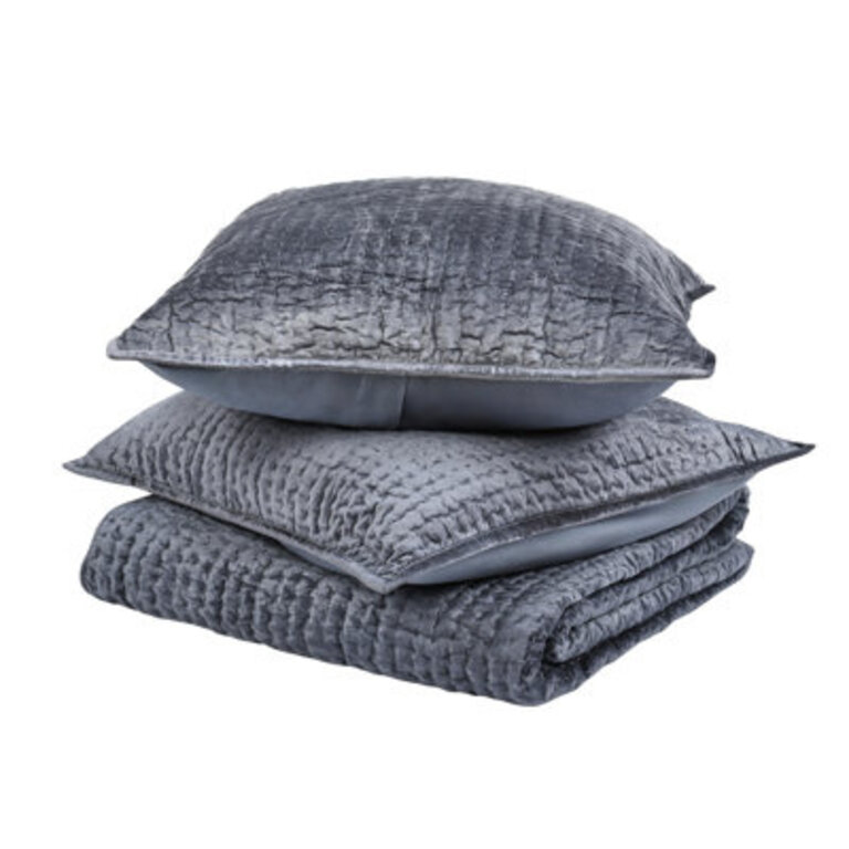 Tasmin Velvet Quilt