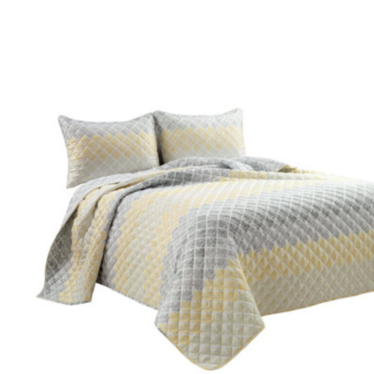 Medallion Ombre Yellow/Gray Microfiber Reversible 3 Piece Quilt Set