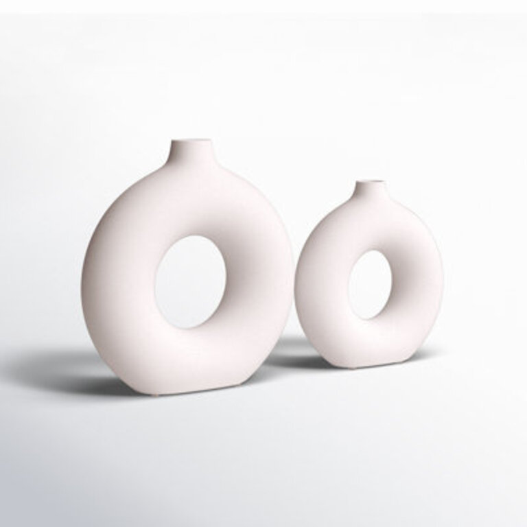 Aionna Ceramic / Porcelain Table Vase