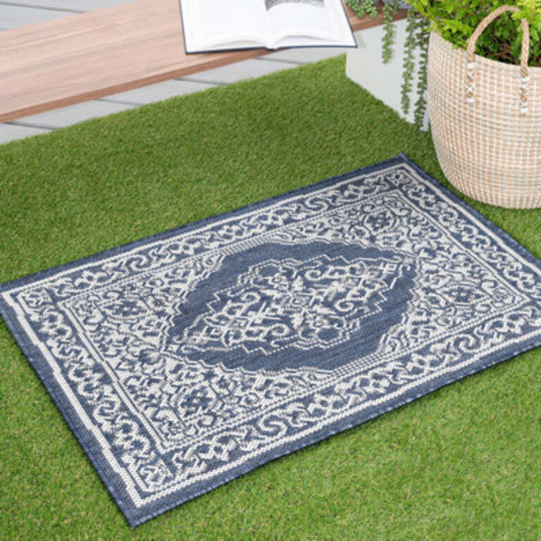 Zuri Oriental Blue/White Indoor / Outdoor Area Rug