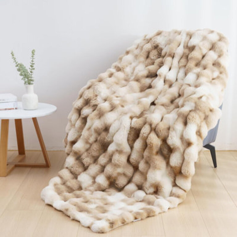 Cozy Warm Luxury Faux Fur Rabbit Throw Blanket Knitted Soft Thick Furry Cute Plush Reversible Blanket for Sofa Living Room Bedroom - Suitable for Winter  Spring  Holiday Gift Ideas