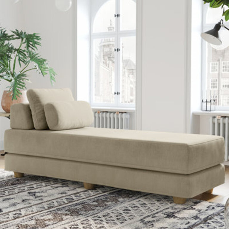 Balshan Chaise Lounge Daybed with Queen Size Mattress