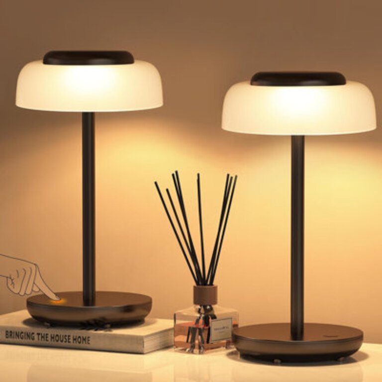 Urien Table Lamp