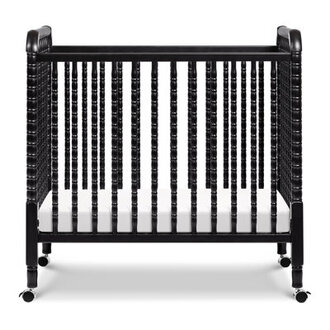 Jenny Lind 3-In-1 Convertible Mini Crib