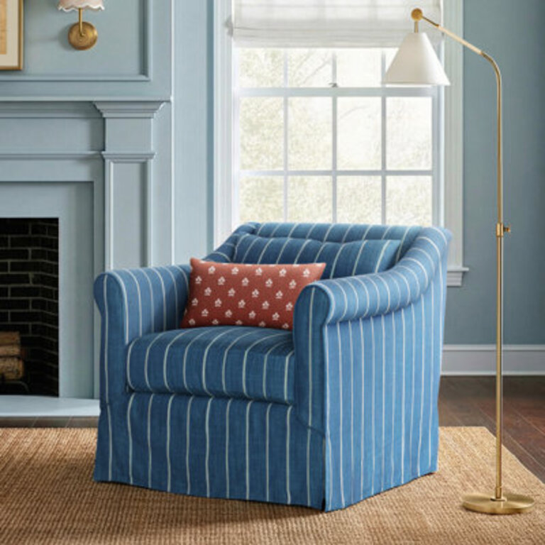 Oswego Swivel Accent Chair