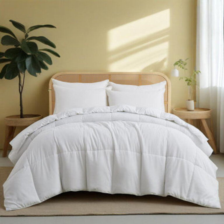 All Season Polyester Down Alternative Comforter