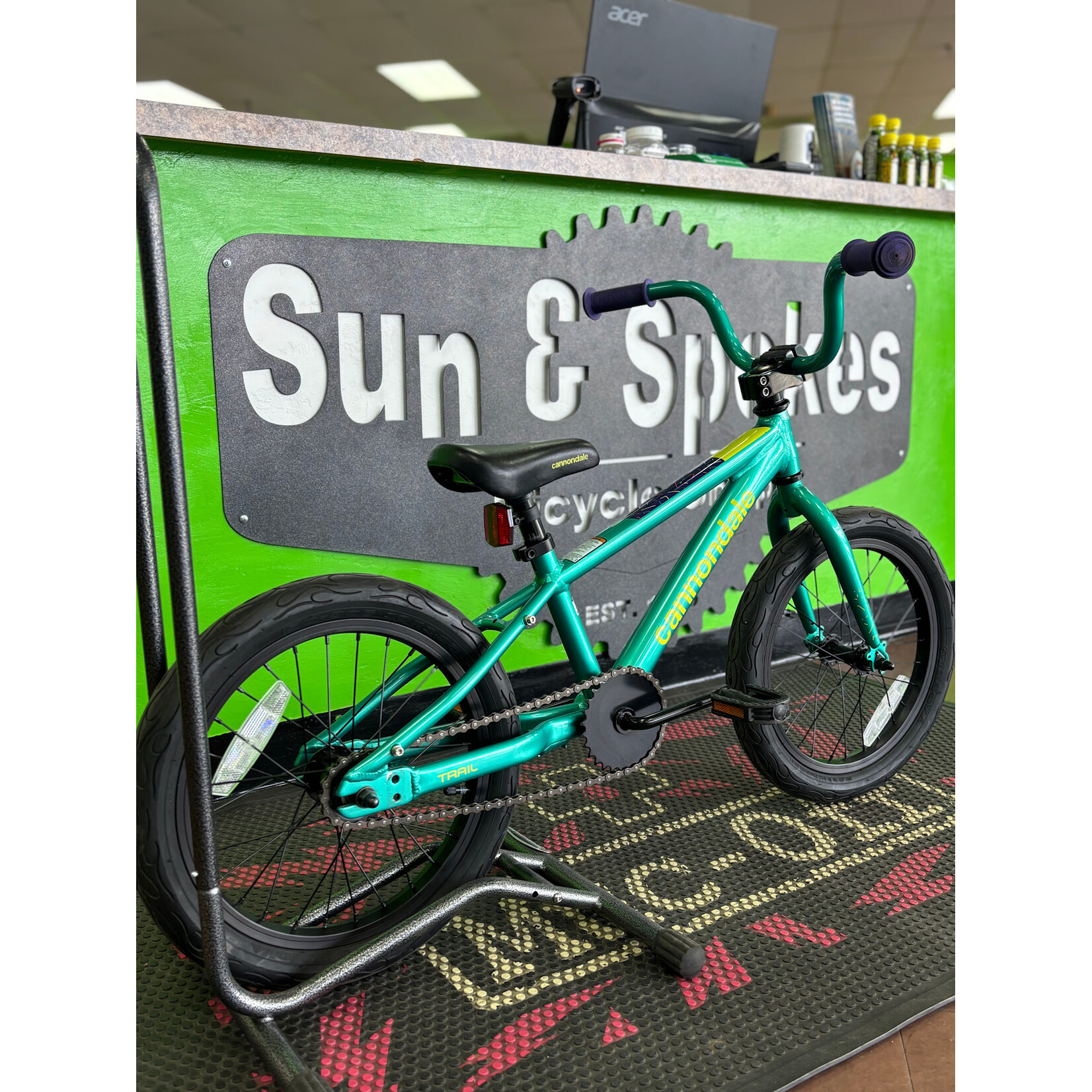 Cannondale Cannondale Trail 16" Kids Bike, Green