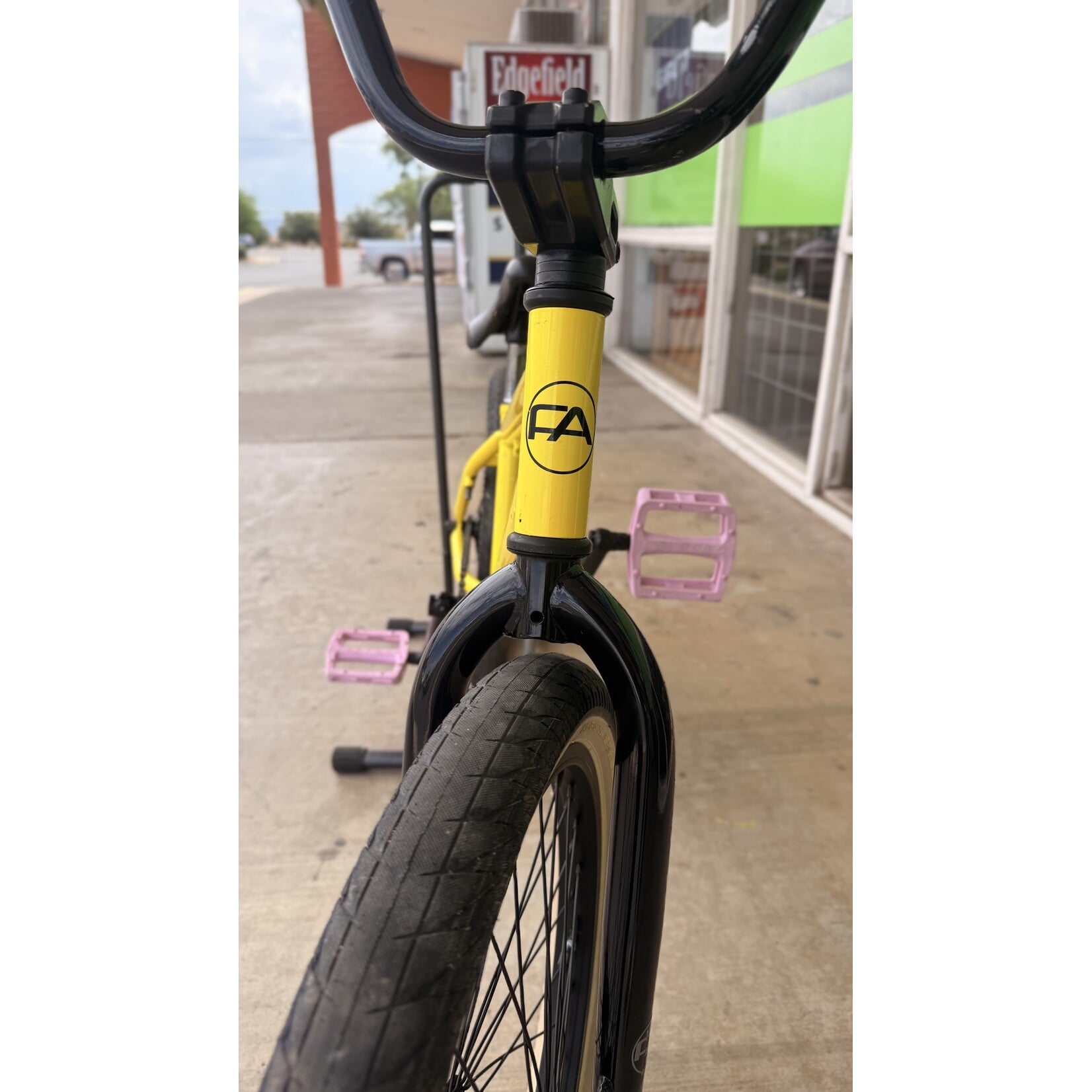 Free Agent 20" BMX bike